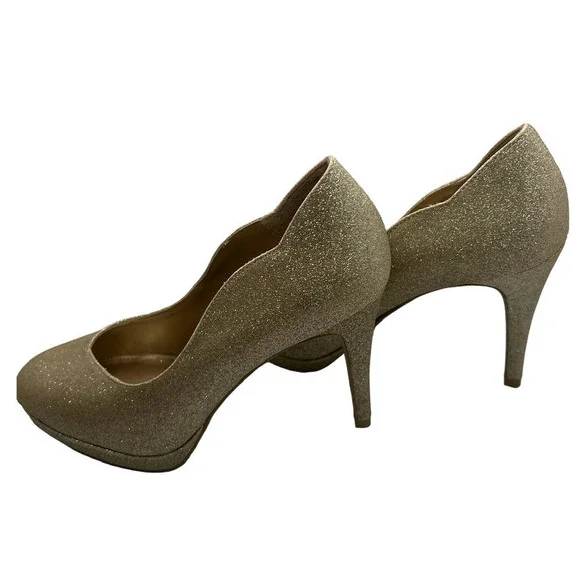 Fioni Gold Sparkle Scallop Pump Heels Size 6 1/2 - Picture 6 of 6